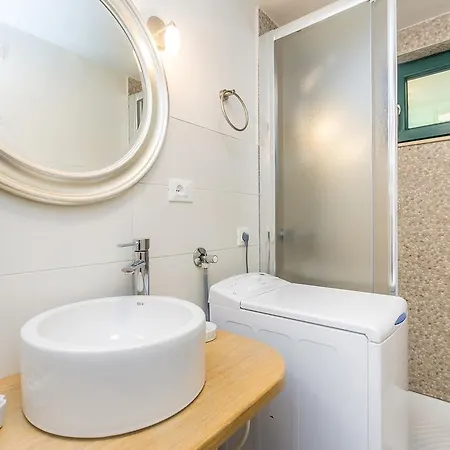 Сasa de vacaciones House Kate Čižići